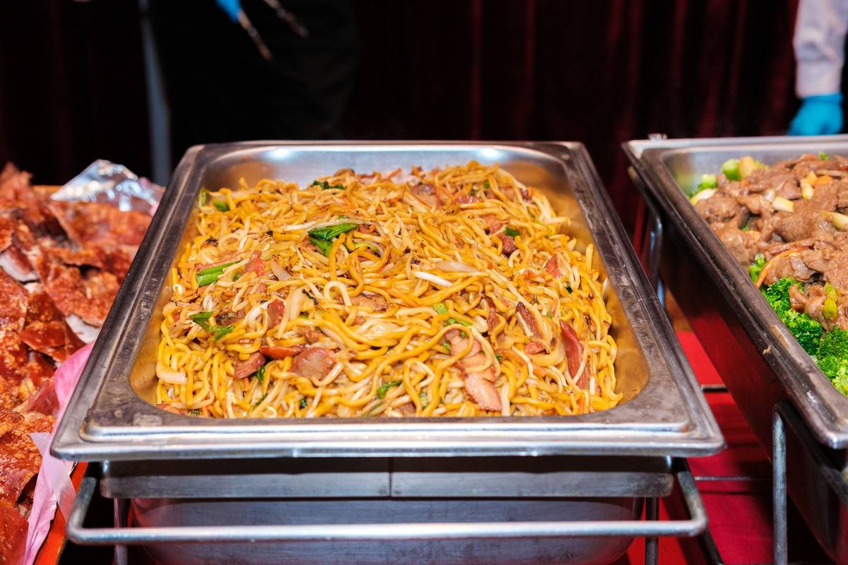Buffet tray of chow mein noodles