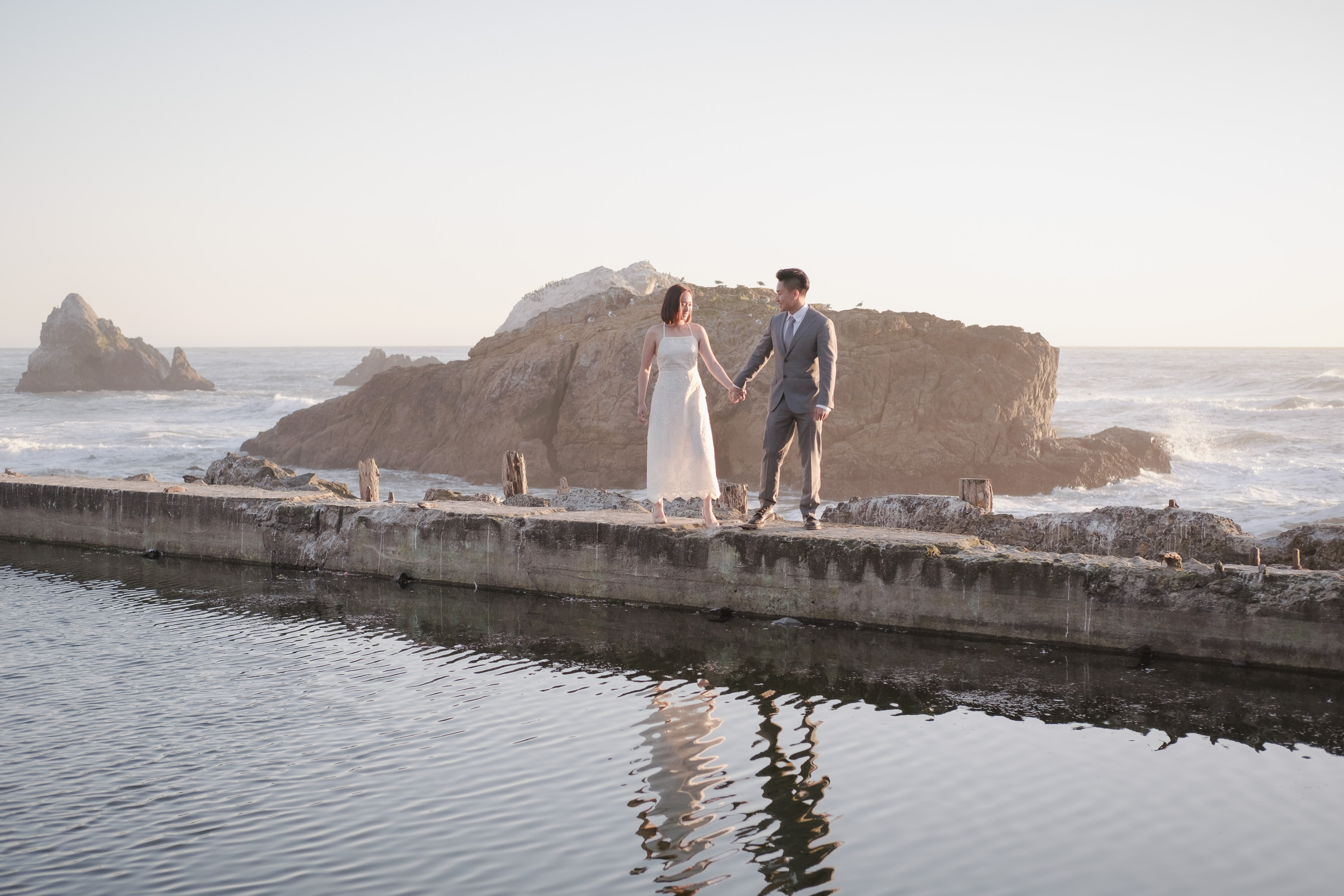Wedding couple at the Legion of Honor Museum, San Francisco — photography by Matt Dea