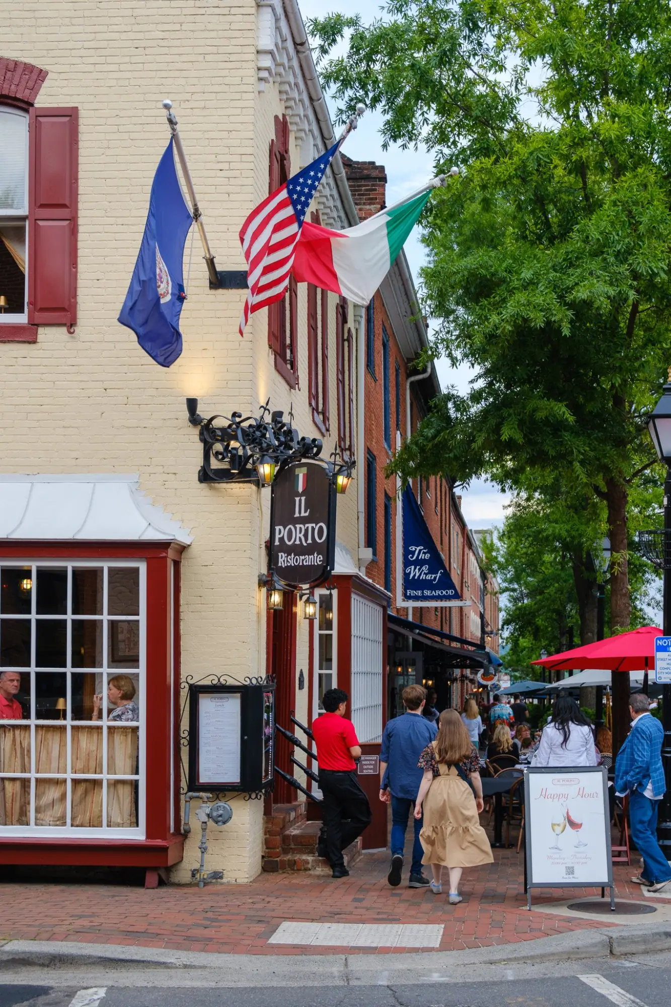 Photo from We made our way to the waterfront and passed by more quaint and well decorated shops in Old Town Alexandria, Mount Vernon, VA