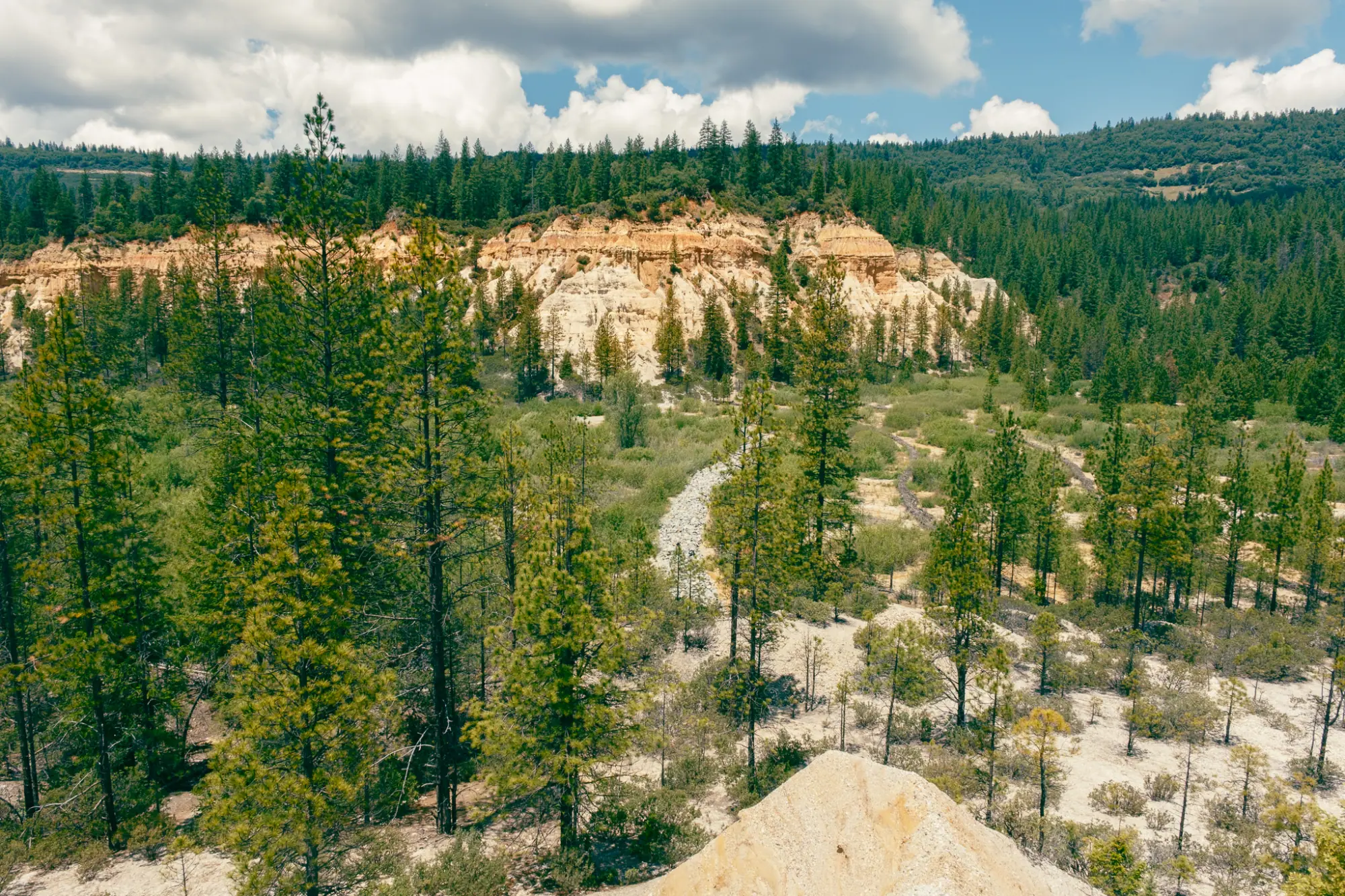 The hydraulic mining pit at Malakoff Diggins