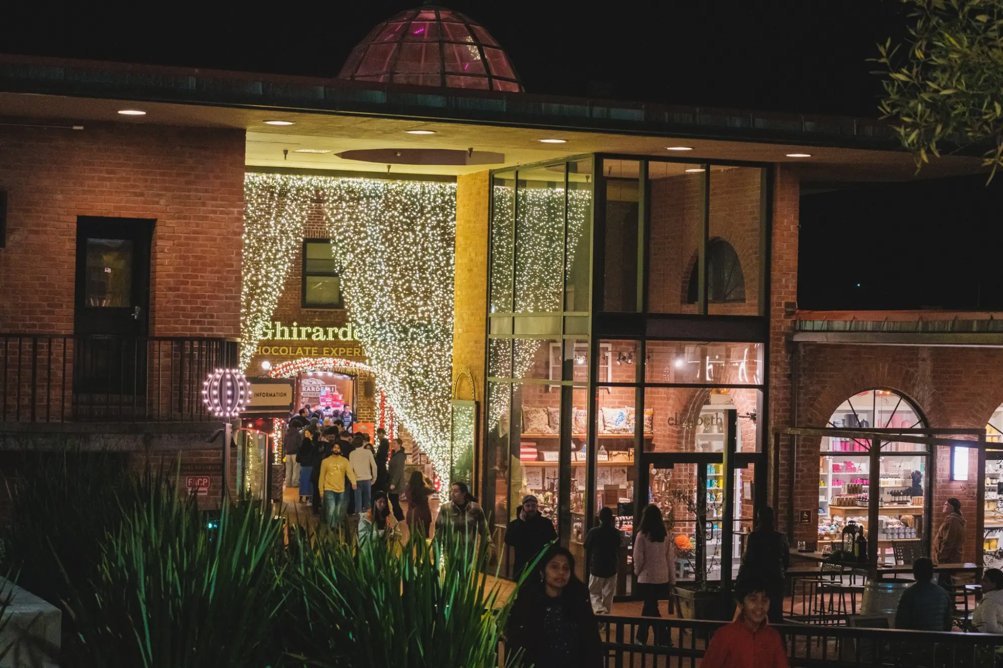 Photo from Finally, we stopped by Ghirardelli Square to see its holiday decorations, San Francisco & Sebastopol, CA