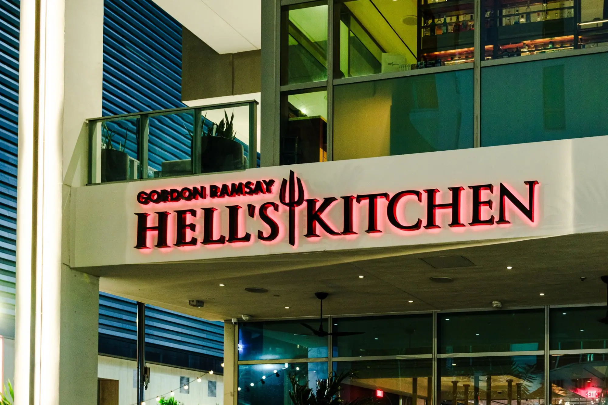 Photo from We ended the day at Hell’s Kitchen Miami, which was a fun contrast to the calm of Coconut Grove, Palm Beach & Miami, FL