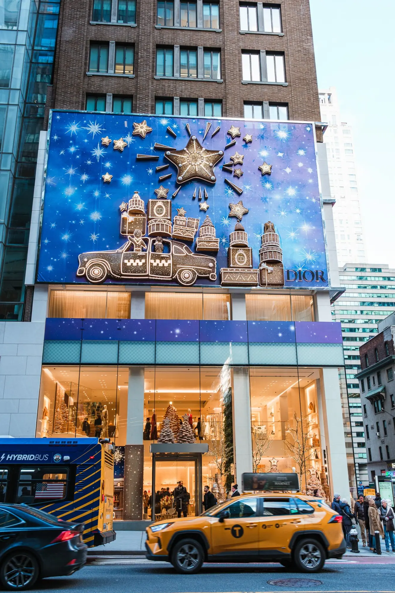 Photo from Fifth Avenue & Louis Vuitton Café, New York, NY