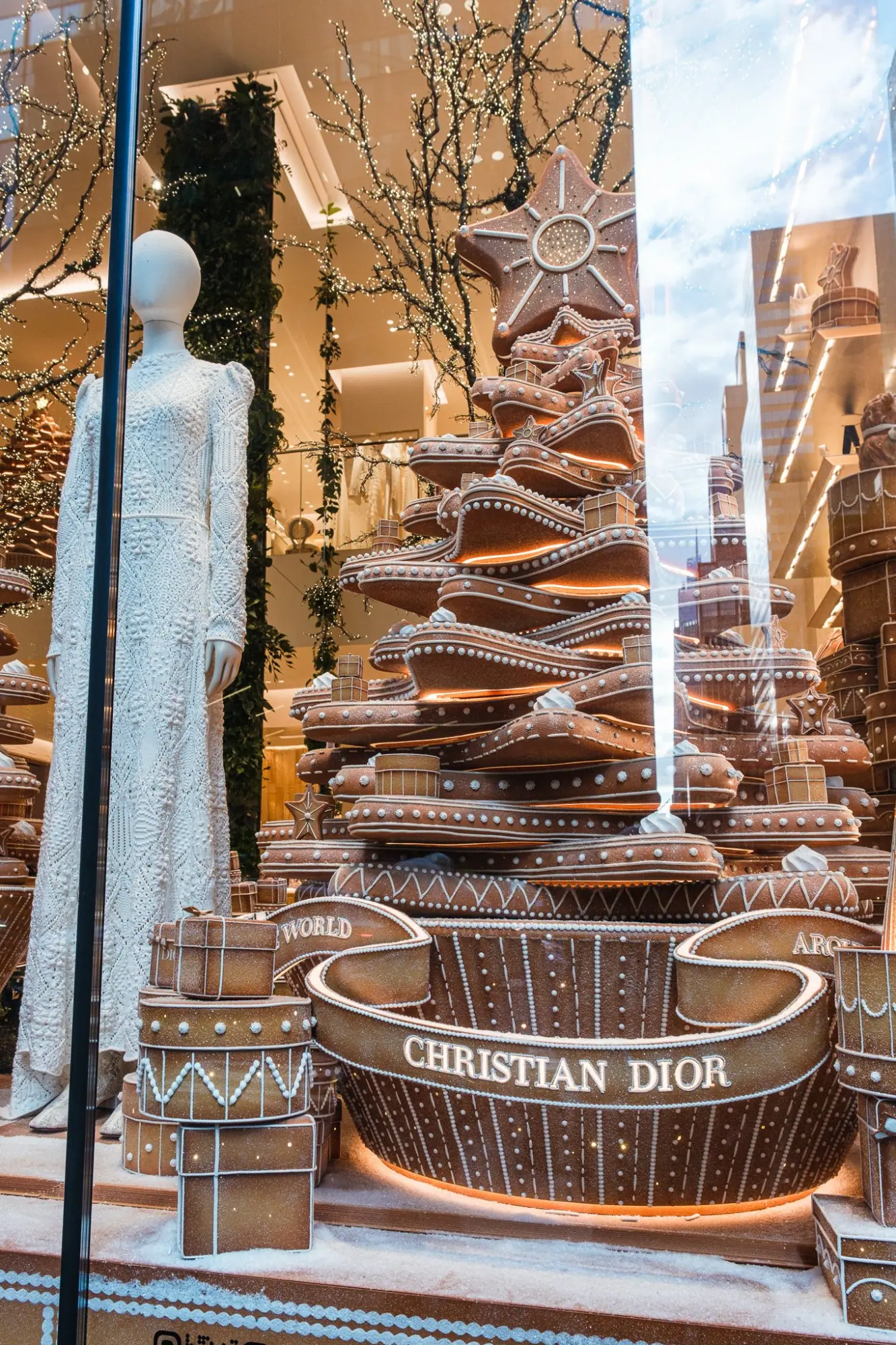 Photo from Fifth Avenue & Louis Vuitton Café, New York, NY