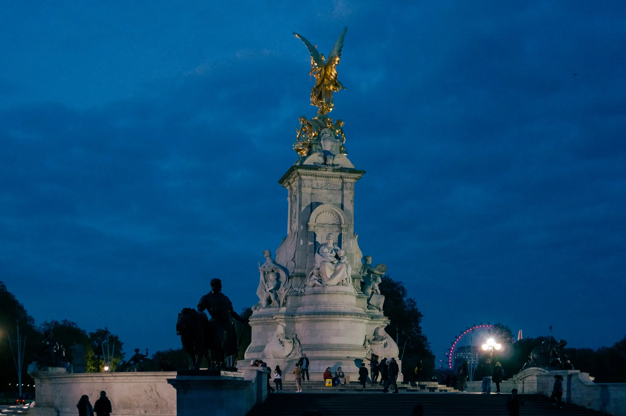 Victoria Memorial at blue hour, London Eye lit in the distance