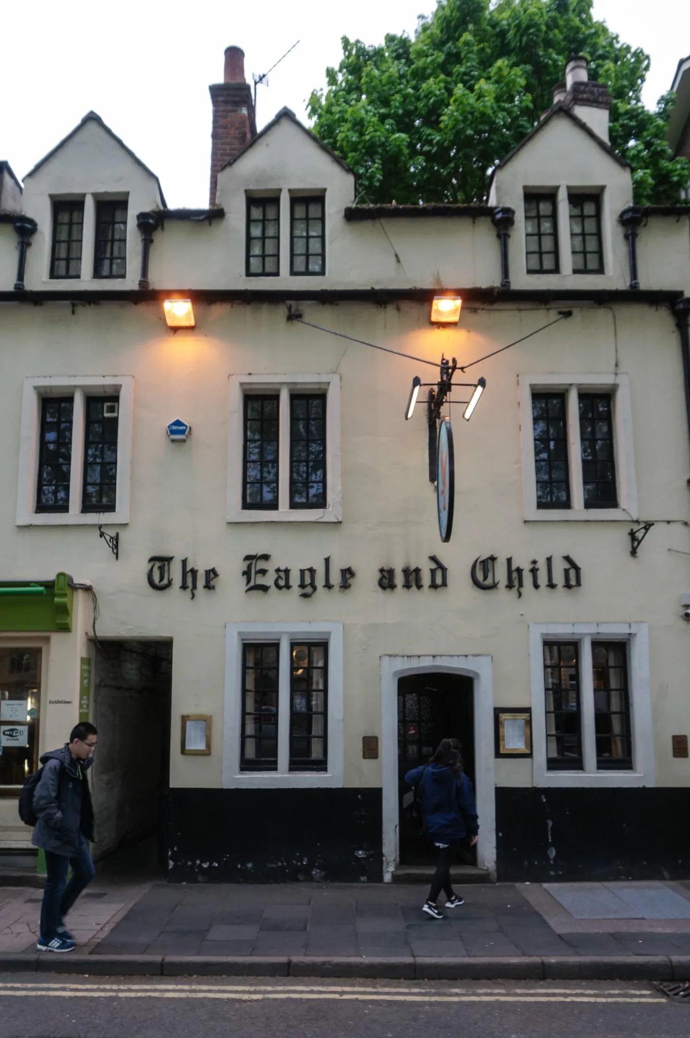 Pub frontage on St Giles'