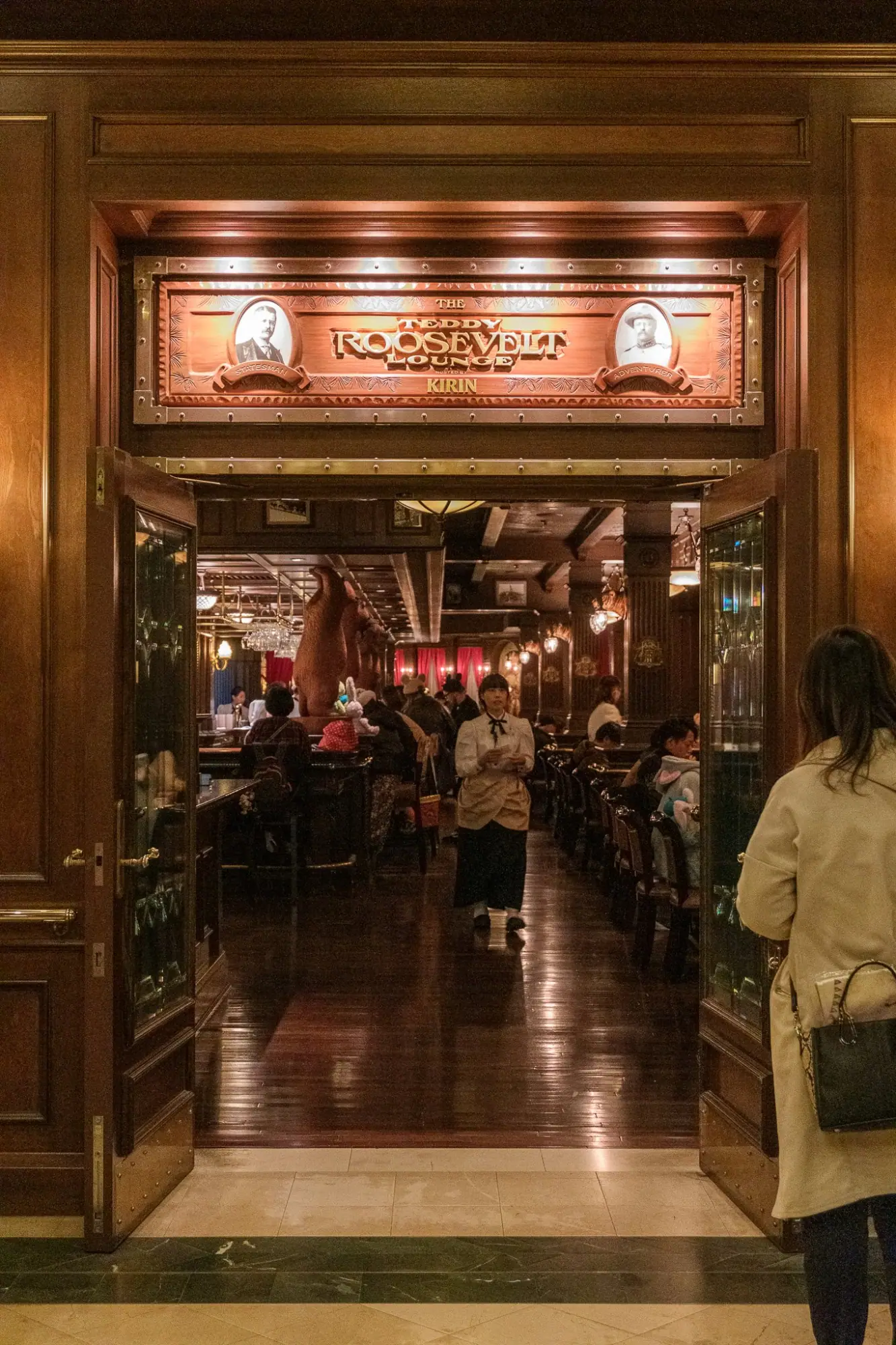 Photo from Teddy Roosevelt Lounge – A Touch of Elegance, Tokyo, Japan