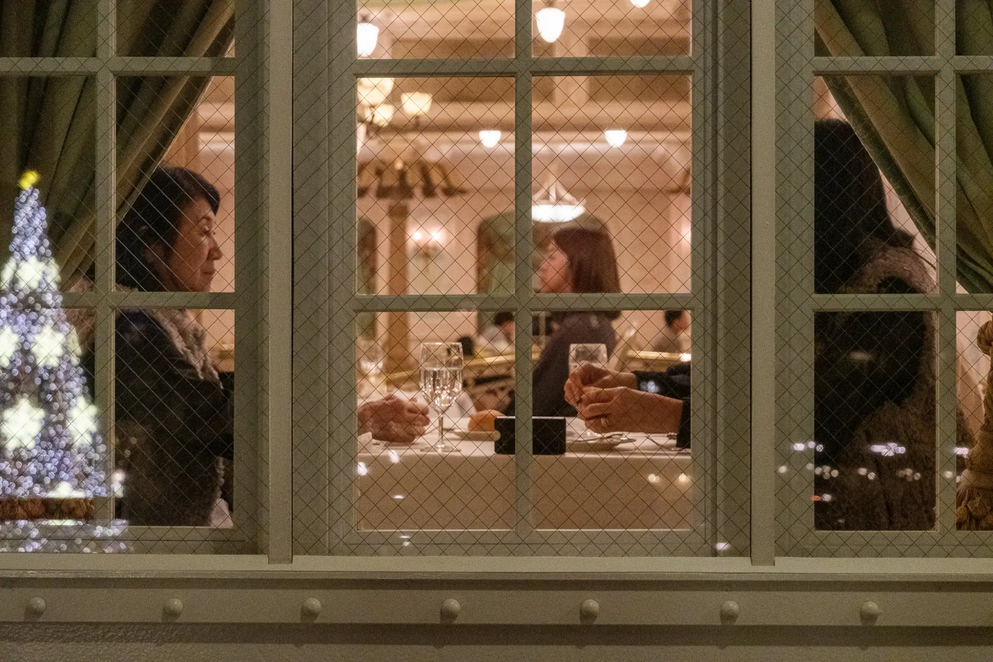 Photo from Teddy Roosevelt Lounge – A Touch of Elegance, Tokyo, Japan